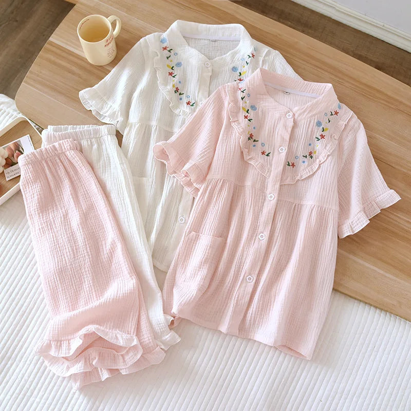 Embroidered Round-Neck Cotton Short-Sleeve Capris Pajama Set