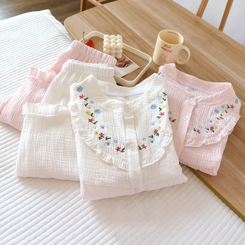 Embroidered Round-Neck Cotton Short-Sleeve Capris Pajama Set